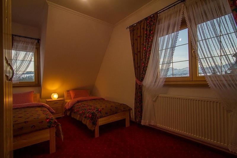 Folk Resort Domki I Apartamenty Мурзасичле Стая снимка