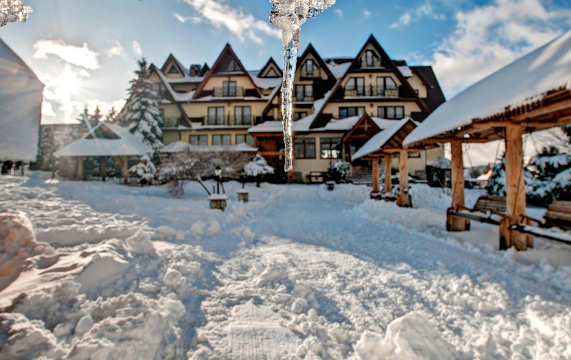 Folk Resort Domki I Apartamenty Мурзасичле Екстериор снимка
